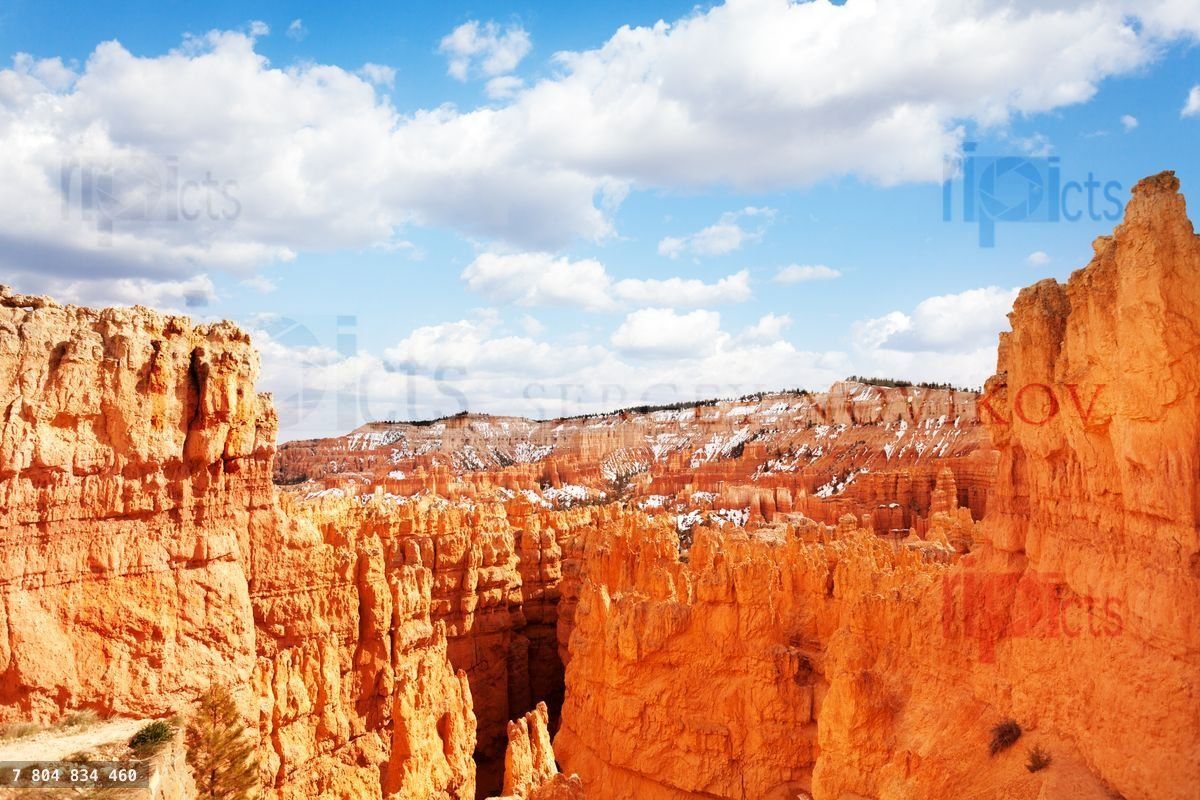 Bryce Canyon viewed from inspiration point