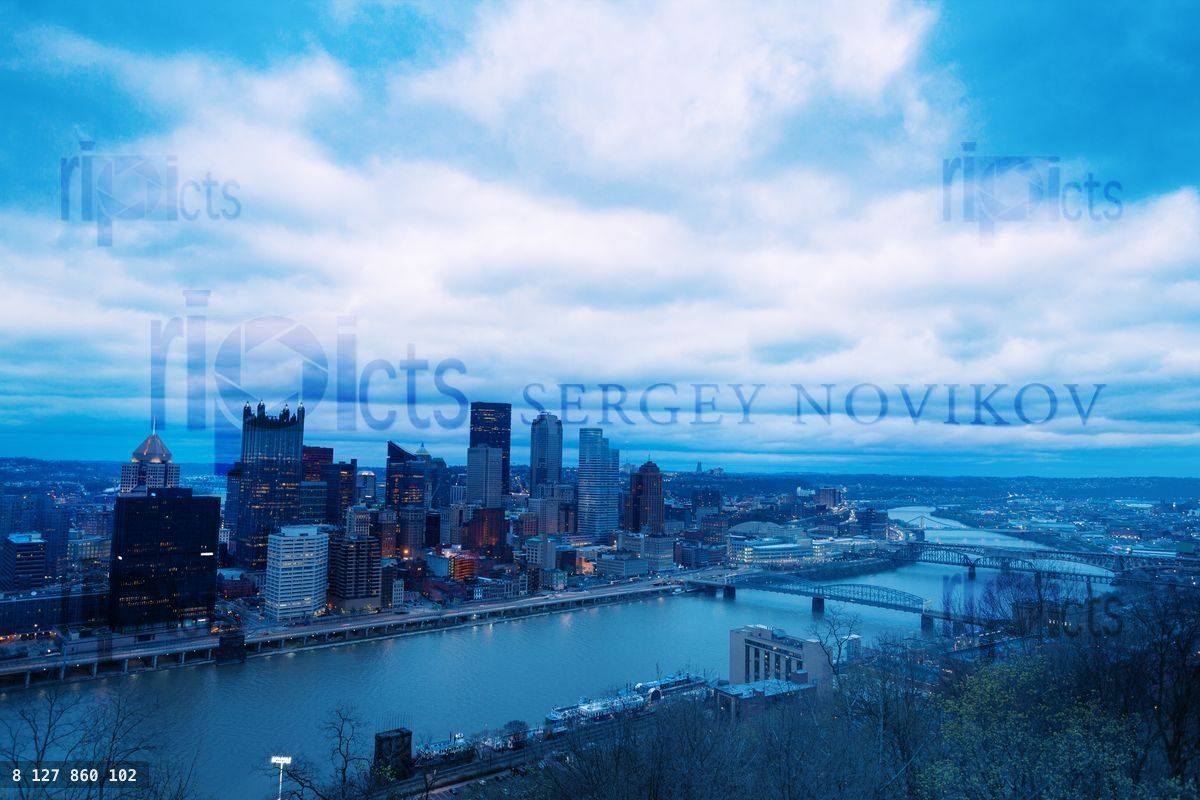 Bridges in Pittsburg over Monongahela at night